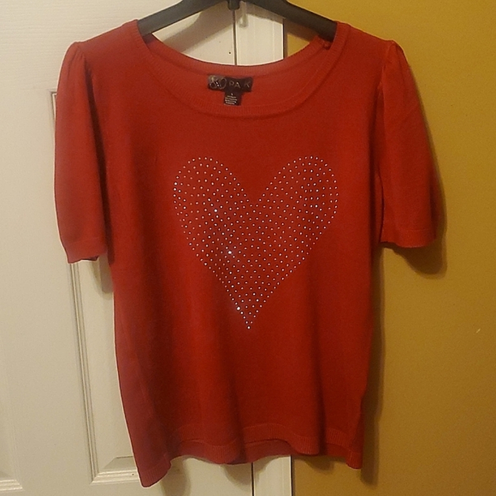 80 Park Red Blouse size Large with Sparkly Rhinestone Heart. NWT